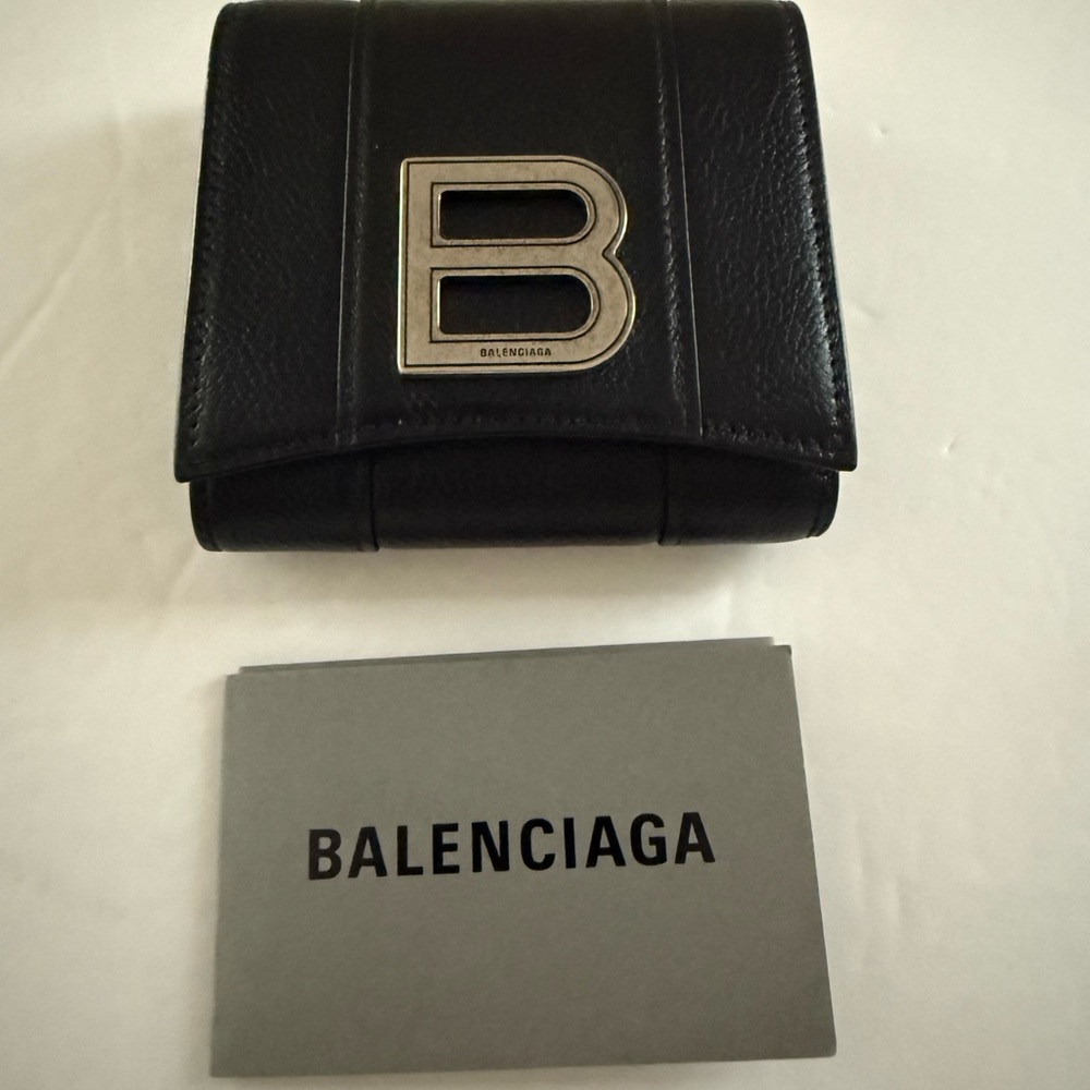 Balenciaga Logo Black Leather Trifold Wallet Authentic NEW